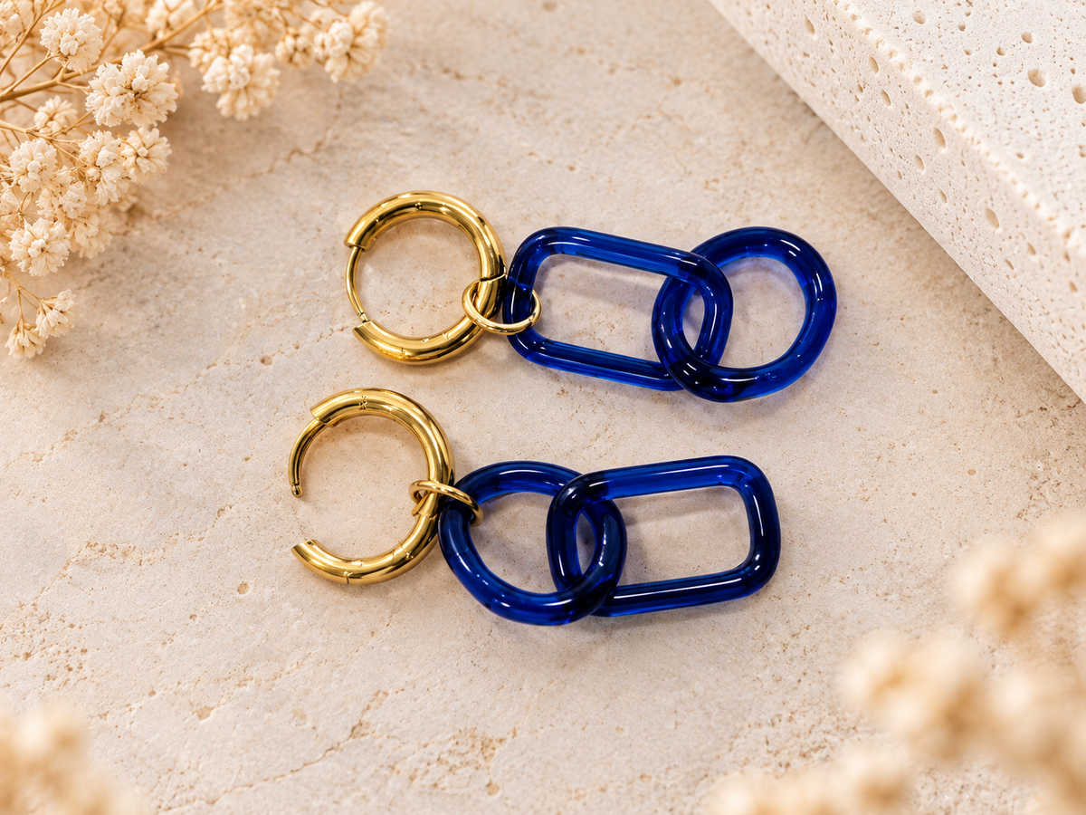 Boucle d'oreille en chaine de verre