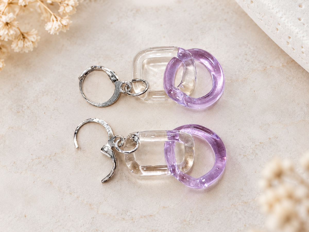 Boucle d'oreille en chaine de verre